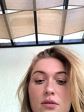 StripChat Goldloeckchen159 is Freechat Goldloeckchen159 — Show sweet Pussy both