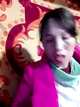 Gummiesu — Freechat on StripChat