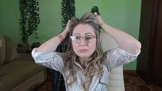 Freechat Habibi_Honeyy on StripChat