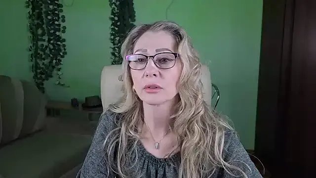 Freechat Habibi_Honeyy on StripChat