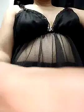 Freechat Haralushiaaa on StripChat