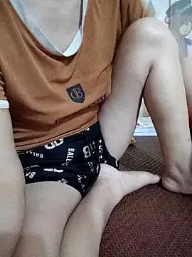 Freechat Haralushiaaa on StripChat