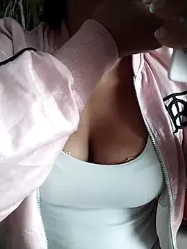 Freechat hinakaka on StripChat