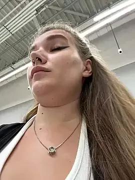 Freechat Holy_Tereza on StripChat