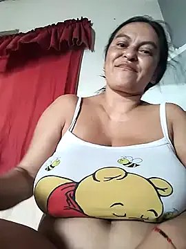 Freechat Horny-Mommy-Dirty on StripChat