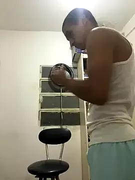 StripChat ikaro21 is Freechat ikaro21 — Quitar camiseta