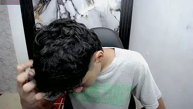 Freechat Im_david02 on StripChat