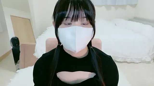 Group im_hina2 on StripChat