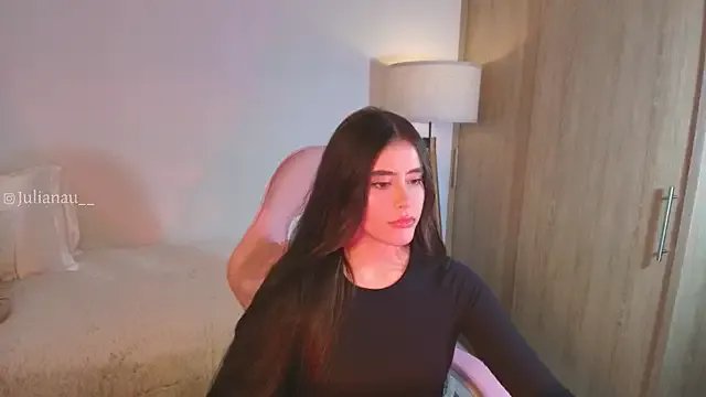 Private iriswest_ on StripChat