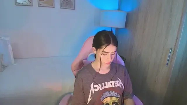 Private iriswest_ on StripChat