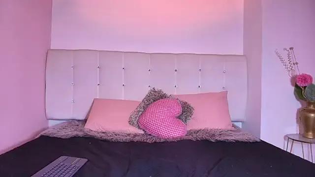 Freechat isis_jhempss on StripChat