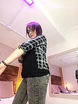 Freechat IsisBlake on StripChat