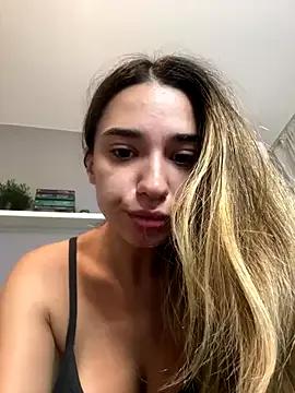 StripChat ItalianGirl is Freechat ItalianGirl — Squirt