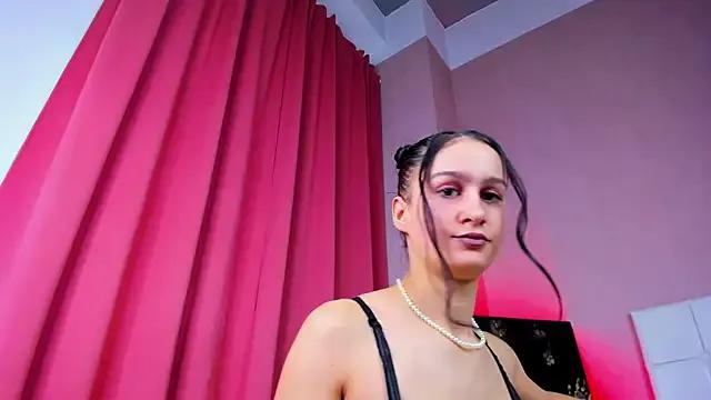 IzieCarter on StripChat 