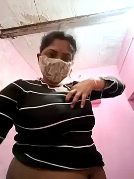 Group Janhvi_bhabhi_ji on StripChat