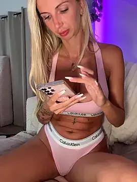 Freechat JezzyHill on StripChat