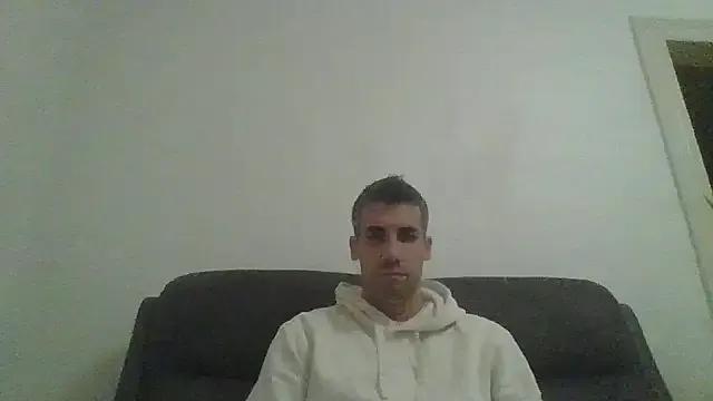 Freechat JulioIsHere4you on StripChat