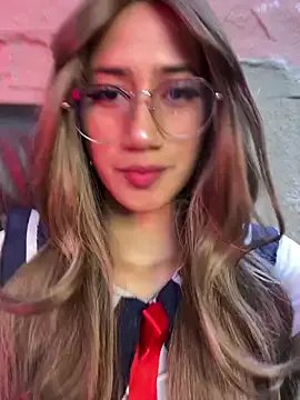 Freechat KaitlynLoveCam on StripChat