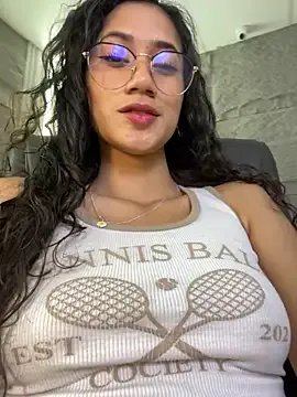 Freechat KaitlynLoveCam on StripChat