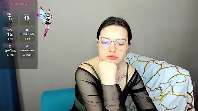 Freechat Karina_Kellyy on StripChat