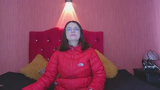 Freechat kassandra_james on StripChat