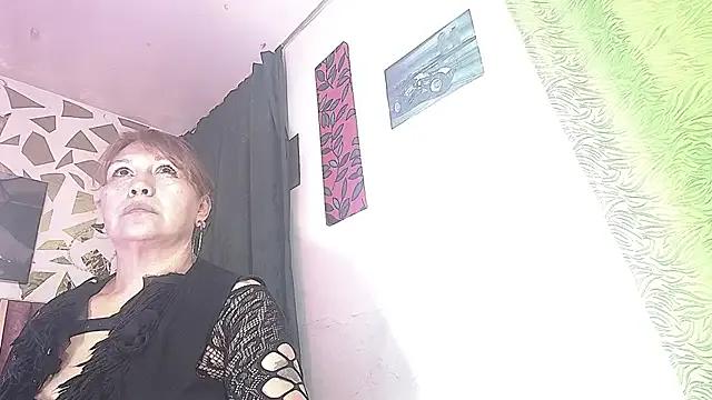 Freechat Kazsandraa on StripChat