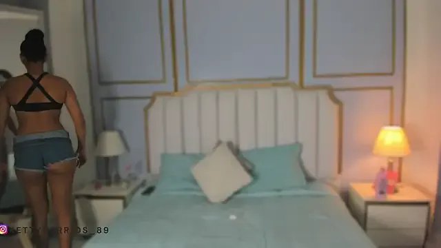 Freechat Ketty_89 on StripChat