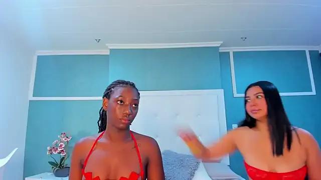 Khenta_Michells on StripChat