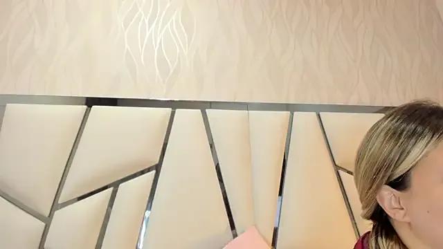 Freechat kimberly7_ on StripChat