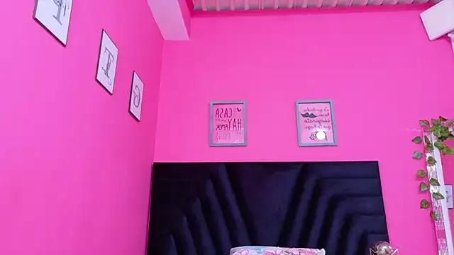 kinkylittlegirll — squirt show