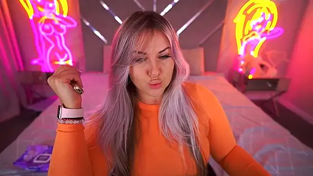 Freechat KiraCandyS on StripChat