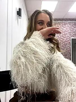 KiraMyers — flash pussy