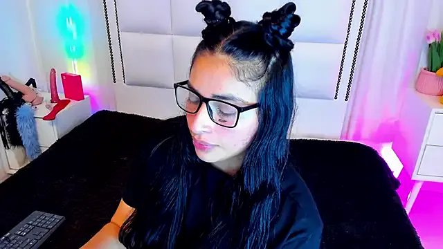 Freechat Kirara_22 on StripChat