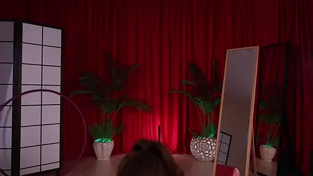 Freechat KittyCaitlin on StripChat