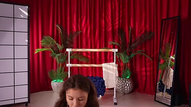 Freechat KittyCaitlin on StripChat