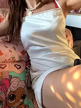 Group LaPetitechienne1 on StripChat