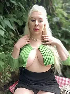 Avatar of LaraHollywood