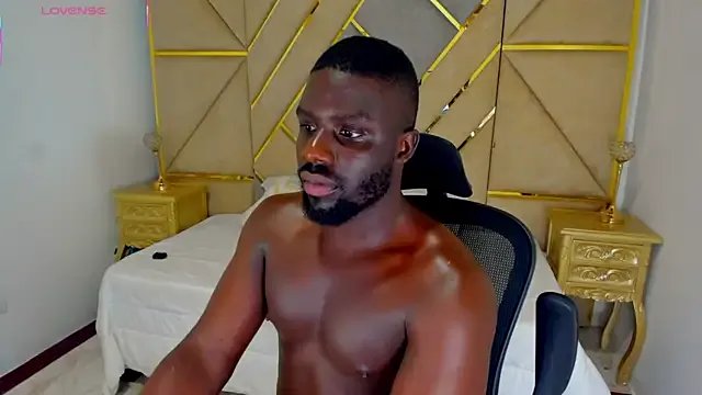 Freechat Latrellx7 on StripChat