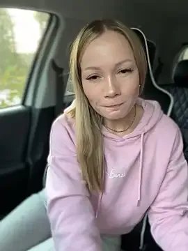 LavenderHot on StripChat