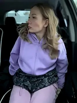 LavenderHot on StripChat