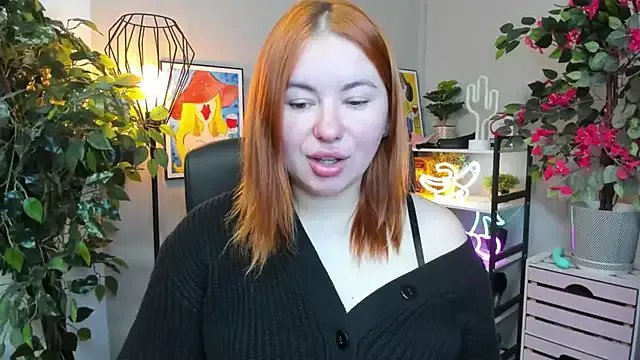 Freechat LAYLAxSTAR on StripChat