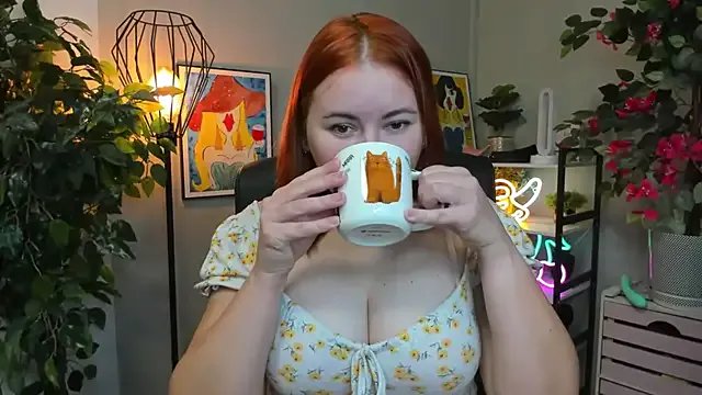 Freechat LAYLAxSTAR on StripChat