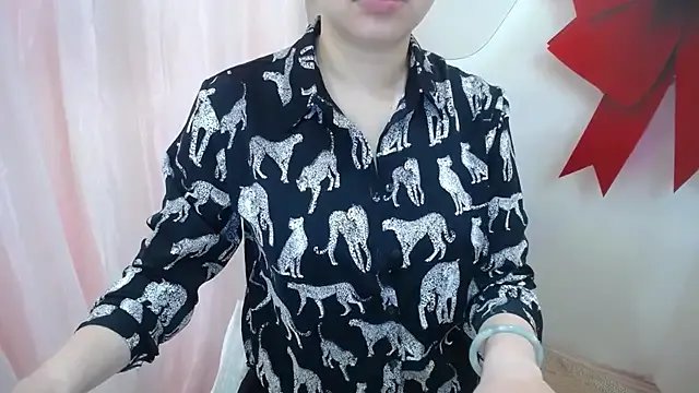 Freechat Leiershery on StripChat