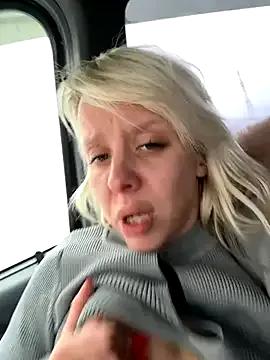 LikaCat — Masturbate show