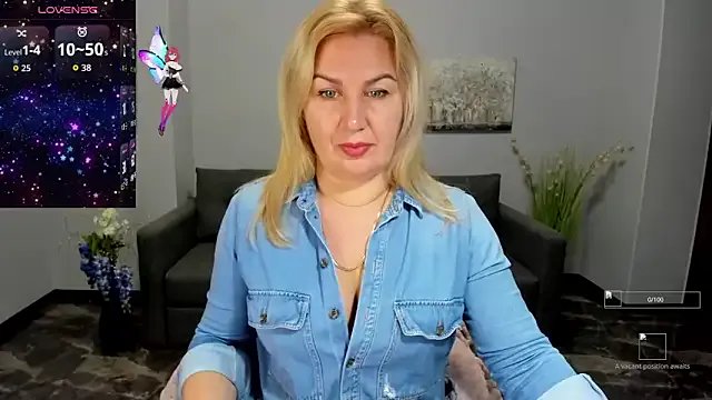 Freechat Lili_Crossi on StripChat