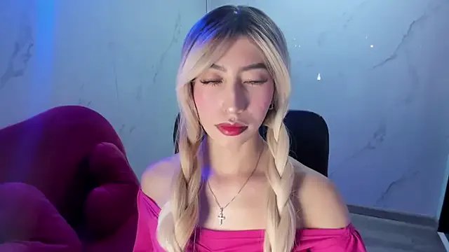 Freechat LilithCooperr_ on StripChat