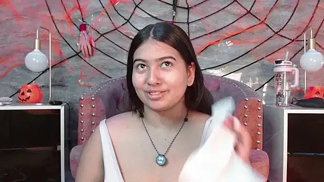 Freechat lilithst_ on StripChat