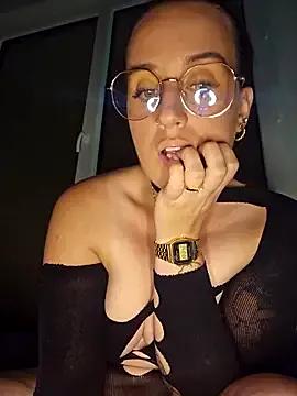 Freechat Lindsay_00off on StripChat