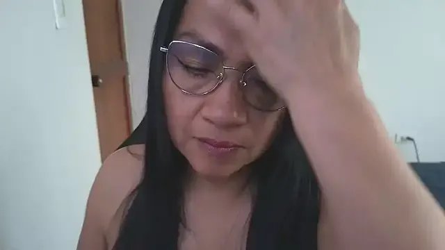 Freechat LissafeetHott on StripChat