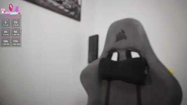 Freechat little-eli on StripChat